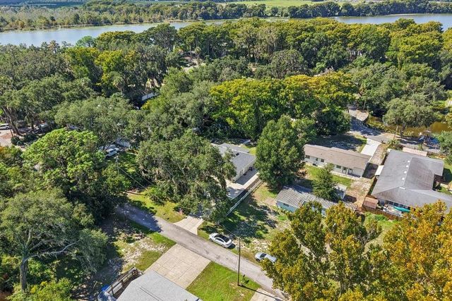 30749 GLENN DRIVE, Tavares, FL 32778