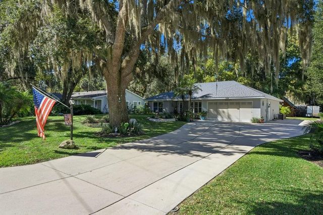 30749 GLENN DRIVE, Tavares, FL 32778