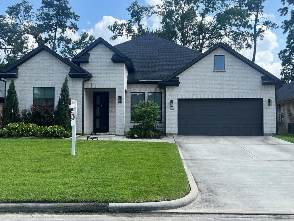 8310 Cross Country Drive, Humble, TX 77346