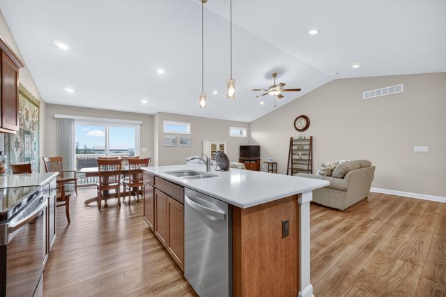 2531 Merle Huff Avenue, Norwalk, IA 50211