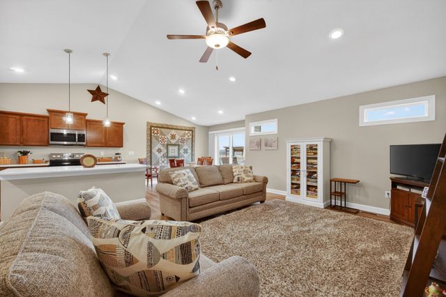 2531 Merle Huff Avenue, Norwalk, IA 50211