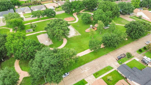 1901 Tulsa Street, Deer Park, TX 77536