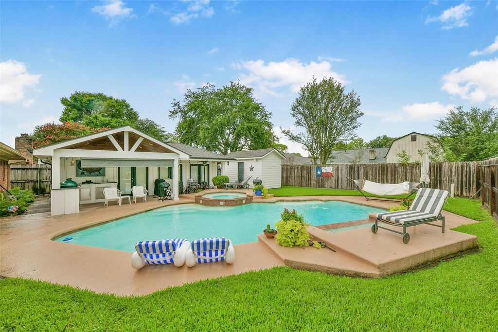 1901 Tulsa Street, Deer Park, TX 77536