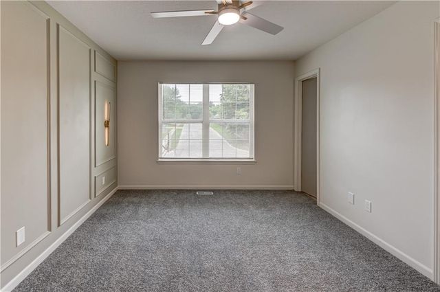 900 SW Daney Drive, Lee's Summit, MO 64081