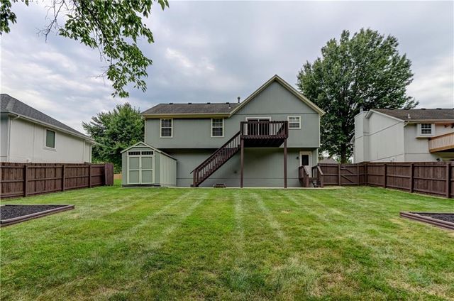 900 SW Daney Drive, Lee's Summit, MO 64081