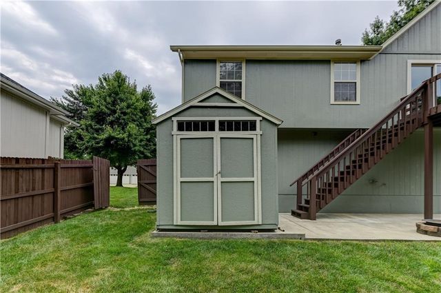 900 SW Daney Drive, Lee's Summit, MO 64081
