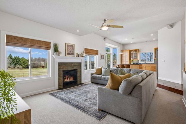 2378 Manuela Drive, Chaska, MN 55318