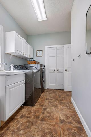 2378 Manuela Drive, Chaska, MN 55318