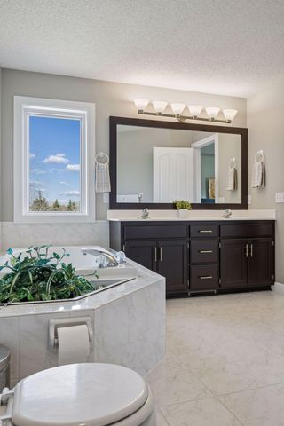 2378 Manuela Drive, Chaska, MN 55318