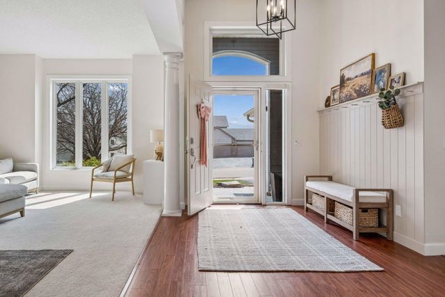 2378 Manuela Drive, Chaska, MN 55318