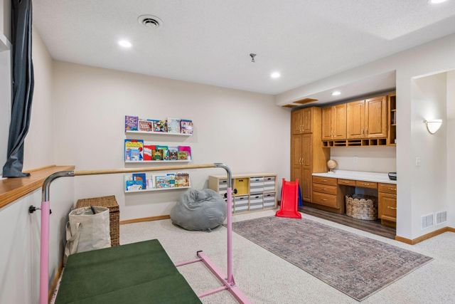 2378 Manuela Drive, Chaska, MN 55318