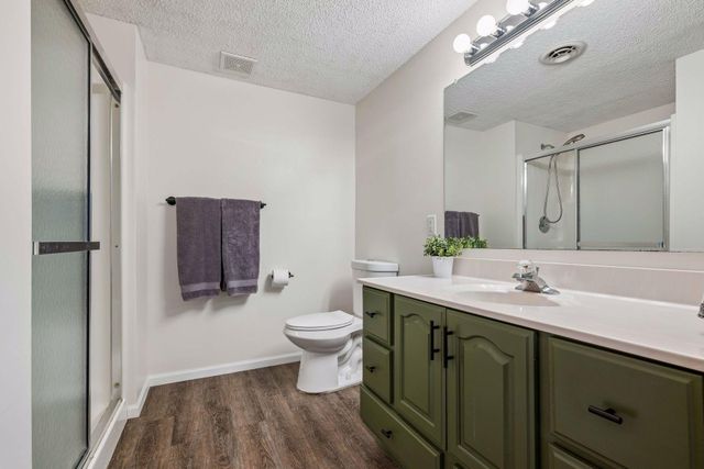 2378 Manuela Drive, Chaska, MN 55318