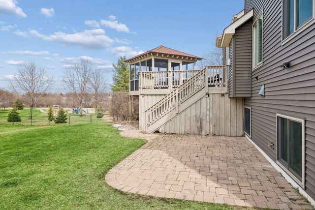 2378 Manuela Drive, Chaska, MN 55318