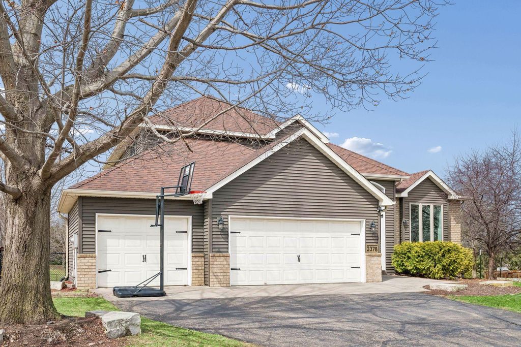 2378 Manuela Drive, Chaska, MN 55318