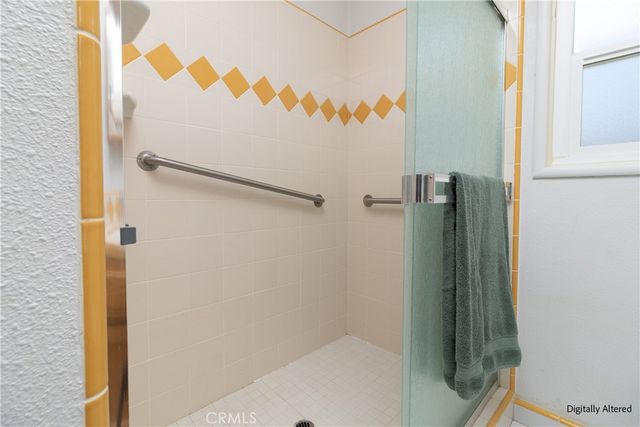 1860 Carol Avenue, Merced, CA 95341