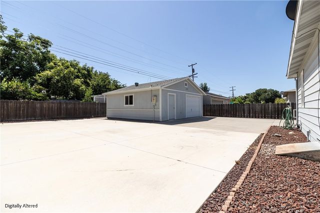 1860 Carol Avenue, Merced, CA 95341