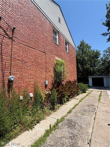 335 E 250th Street, Euclid, OH 44132