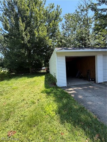 335 E 250th Street, Euclid, OH 44132