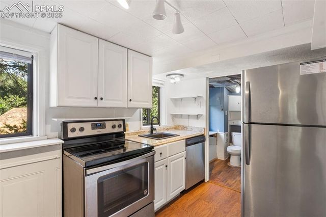 135 South Path, Manitou Springs, CO 80829