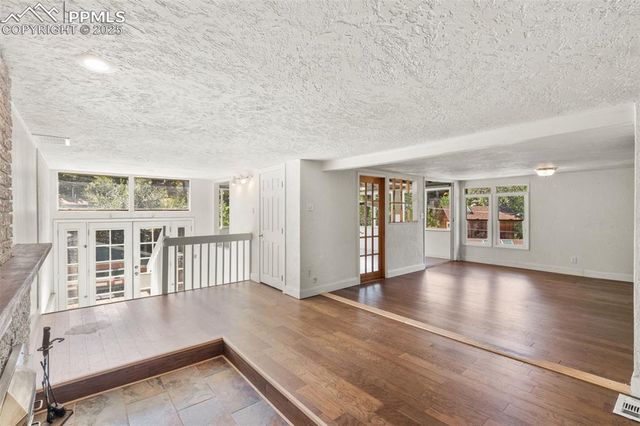 135 South Path, Manitou Springs, CO 80829