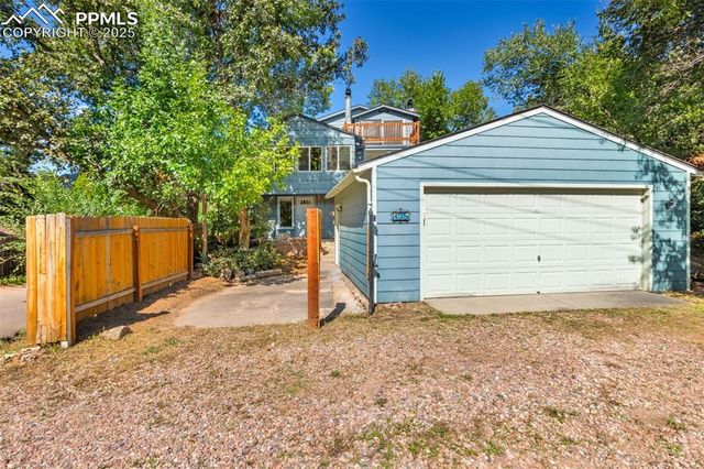 135 South Path, Manitou Springs, CO 80829