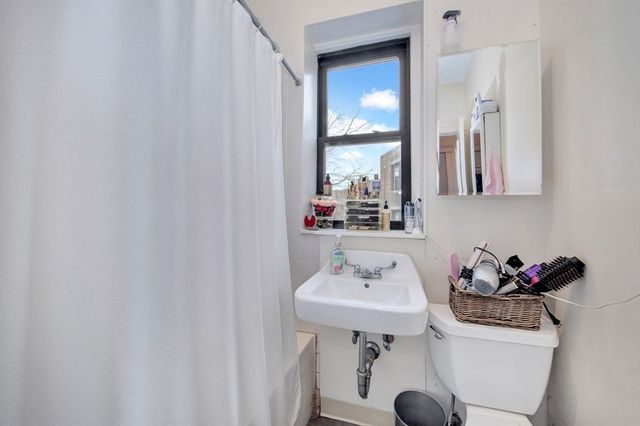 43 Glenville Ave 11, Boston, MA 02134