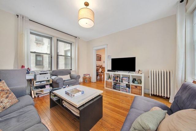 43 Glenville Ave 11, Boston, MA 02134