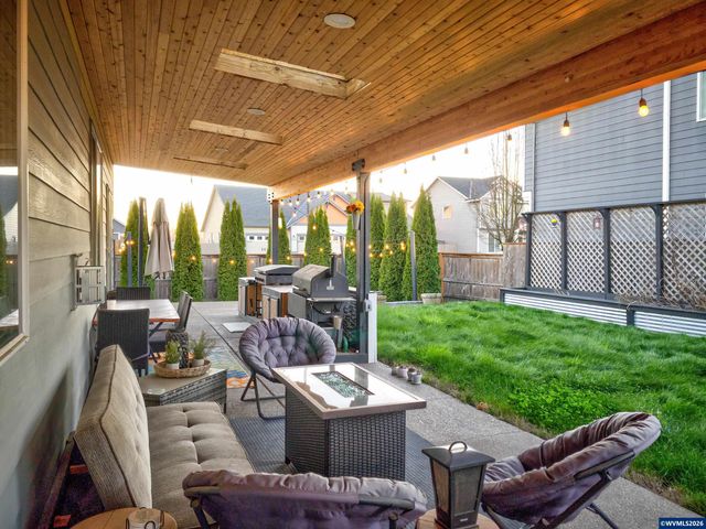 6284 NE Barker St, Albany, OR 97321