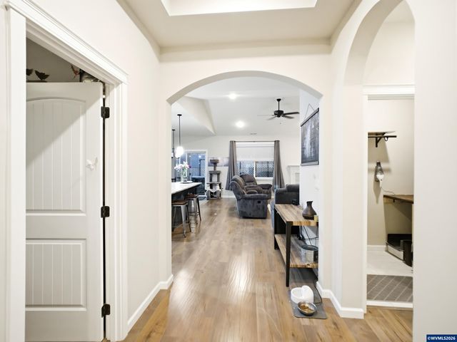 6284 NE Barker St, Albany, OR 97321