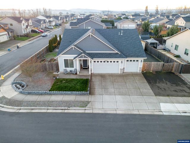 6284 NE Barker St, Albany, OR 97321