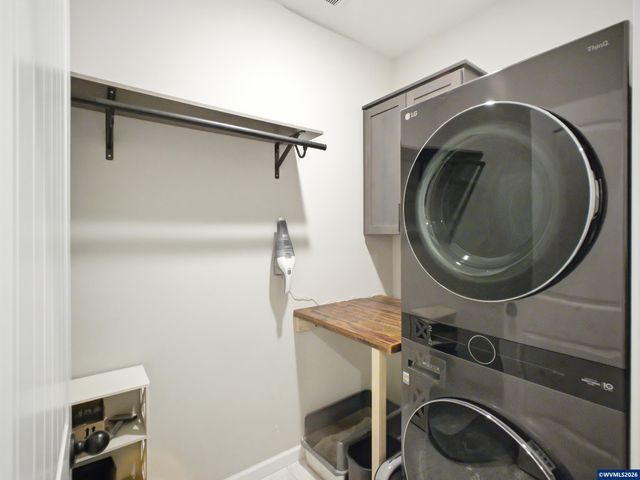 6284 NE Barker St, Albany, OR 97321