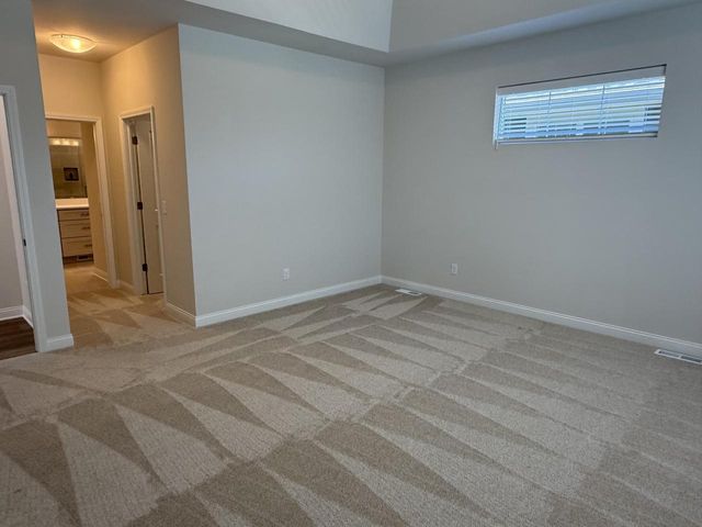 369 Evergreen LANE, Pewaukee, WI 53072
