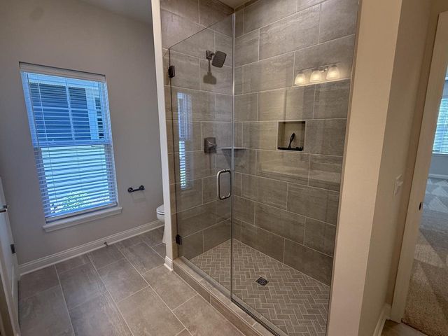 369 Evergreen LANE, Pewaukee, WI 53072