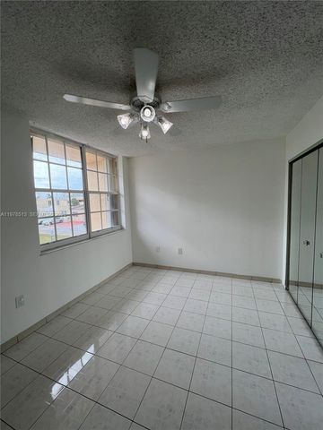 1165 W 38th Ter 35, Hialeah, FL 33012