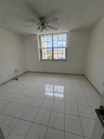 1165 W 38th Ter 35, Hialeah, FL 33012