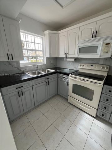 1165 W 38th Ter 35, Hialeah, FL 33012