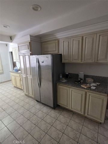 354 E Carson, Long Beach, CA 90807