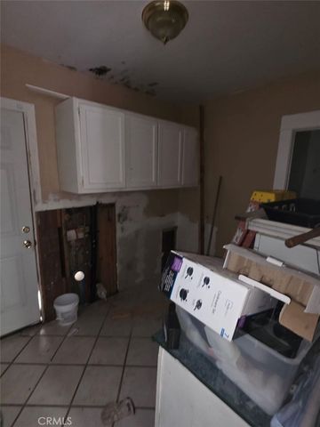 354 E Carson, Long Beach, CA 90807