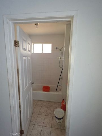 354 E Carson, Long Beach, CA 90807
