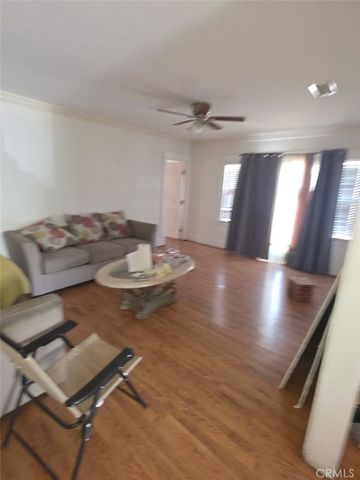 354 E Carson, Long Beach, CA 90807
