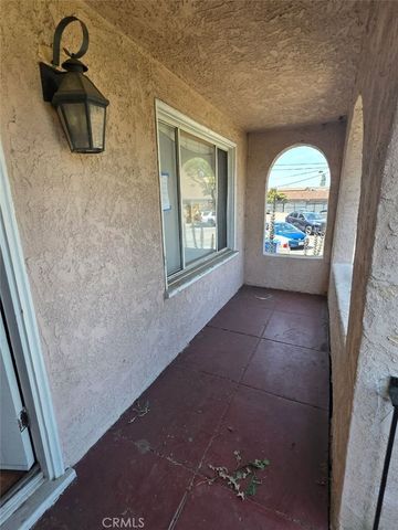 354 E Carson, Long Beach, CA 90807