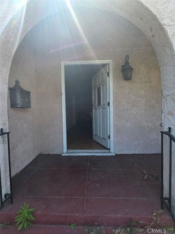 354 E Carson, Long Beach, CA 90807