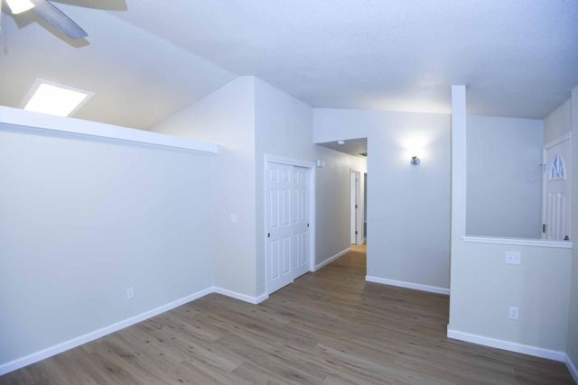 476 NW Aquamarine Way, Redding, CA 96003