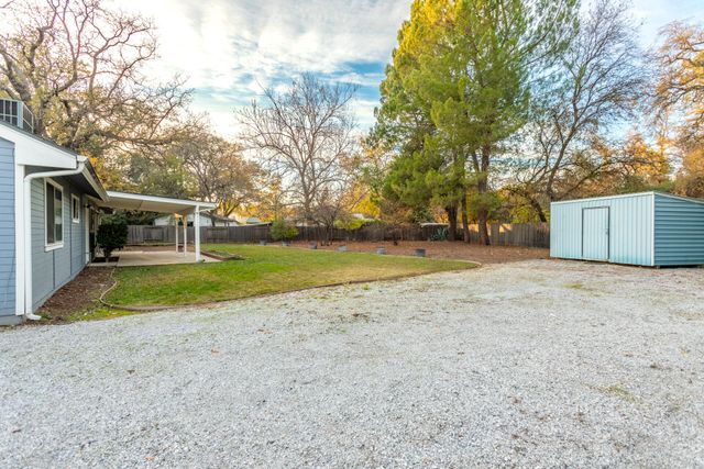 476 NW Aquamarine Way, Redding, CA 96003