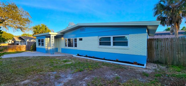 1105 CONNECTICUT ROAD, Tarpon Springs, FL 34689