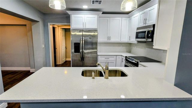 1105 CONNECTICUT ROAD, Tarpon Springs, FL 34689