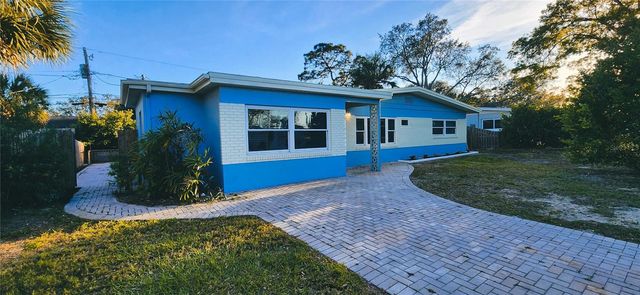 1105 CONNECTICUT ROAD, Tarpon Springs, FL 34689