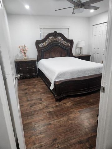 290 NW 92nd Avenue 1, Pembroke Pines, FL 33024