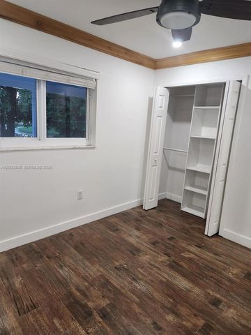 290 NW 92nd Avenue 1, Pembroke Pines, FL 33024
