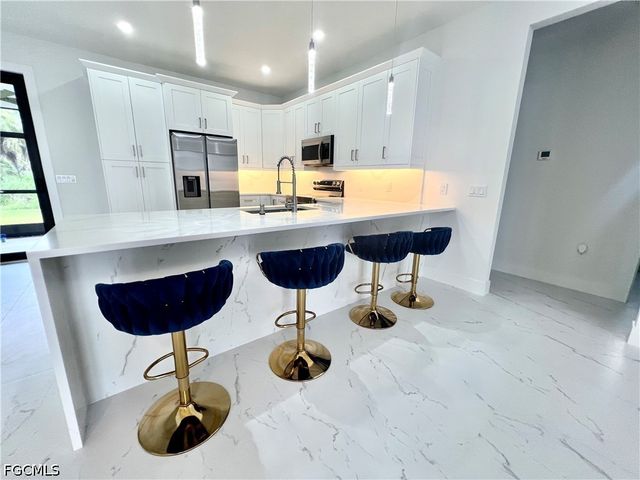 2657 2nd AVE SE, Naples, FL 34117